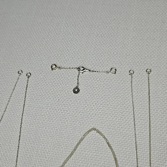 NIB - Retired Stella & Dot Kari Layered Necklace Silver Delicate Versatile - Picture 7 of 14